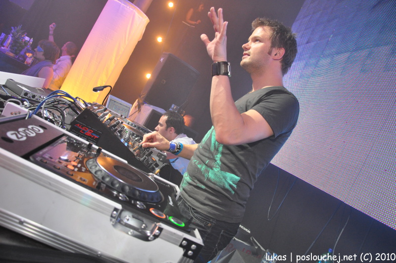 DECADANCE MARINE - Pátek 11. 6. 2010