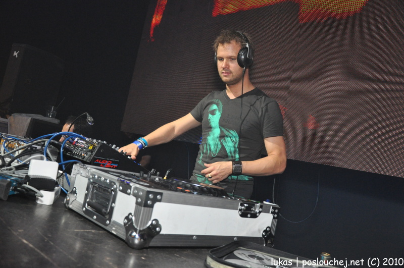 DECADANCE MARINE - Pátek 11. 6. 2010