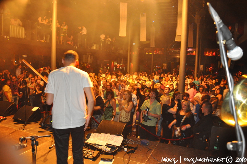 BORA BORA - PIRATES ISLAND  - Pátek 18. 6. 2010