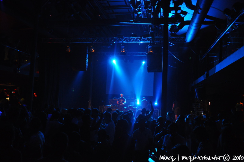 BORA BORA - PIRATES ISLAND  - Pátek 18. 6. 2010