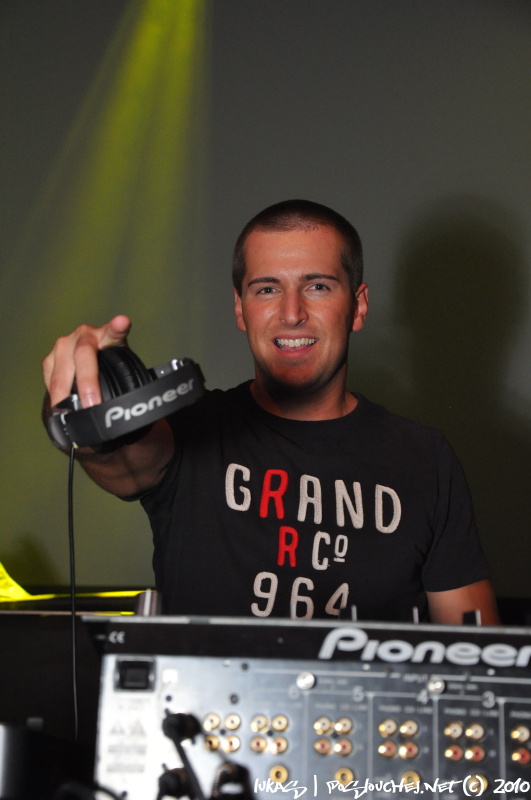 BORA BORA - PIRATES ISLAND  - Pátek 18. 6. 2010