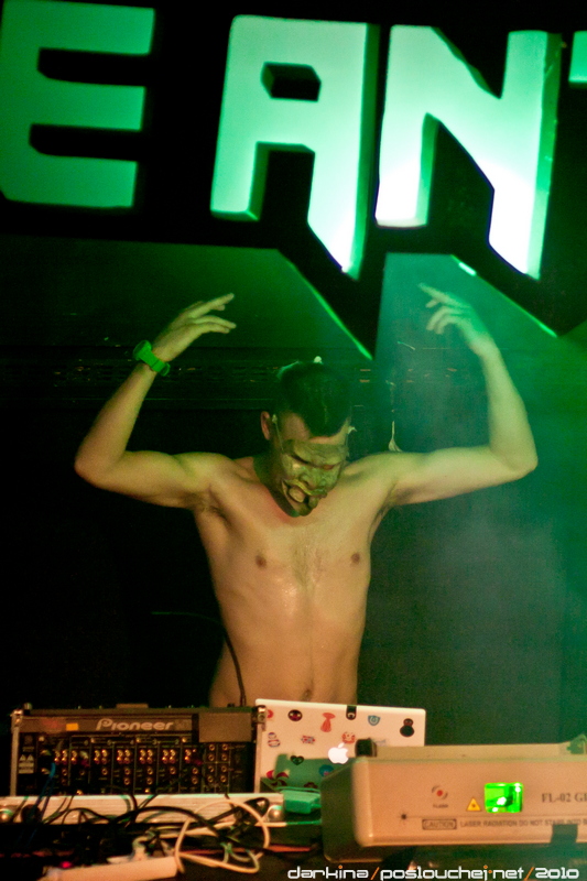 FOKKEN ZEF BOOMBOX - Středa 7. 7. 2010