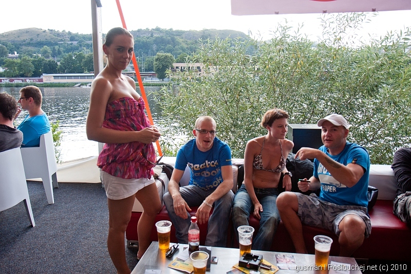 RIVER LOUNGE OPENING PARTY  - Sobota 31. 7. 2010