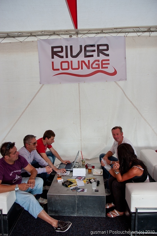 RIVER LOUNGE OPENING PARTY  - Sobota 31. 7. 2010