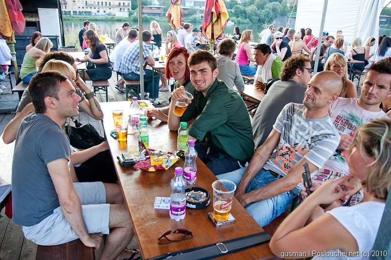 RIVER LOUNGE OPENING PARTY  - Sobota 31. 7. 2010