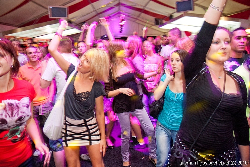 RIVER LOUNGE OPENING PARTY  - Sobota 31. 7. 2010