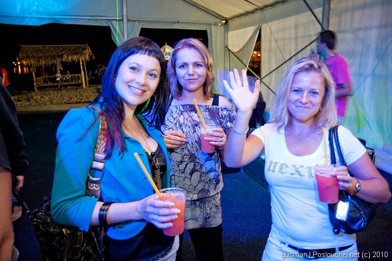 RIVER LOUNGE OPENING PARTY  - Sobota 31. 7. 2010