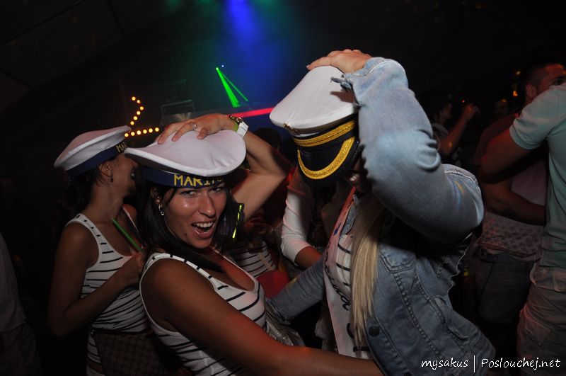 RIVER LOUNGE OPENING PARTY  - Sobota 31. 7. 2010
