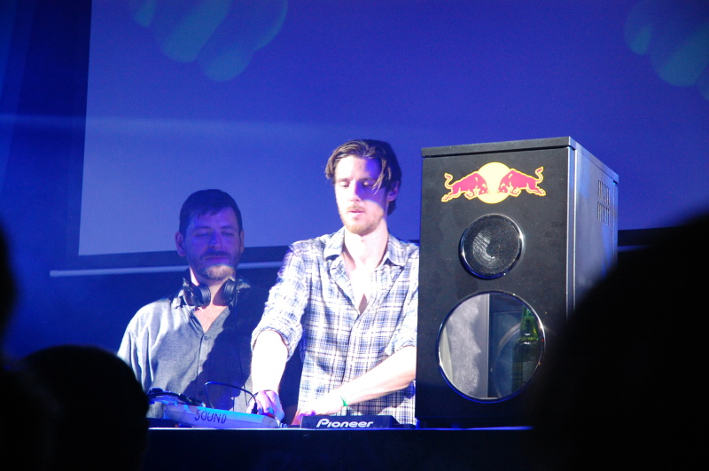 ELEKTRA - Pátek 1. 10. 2010