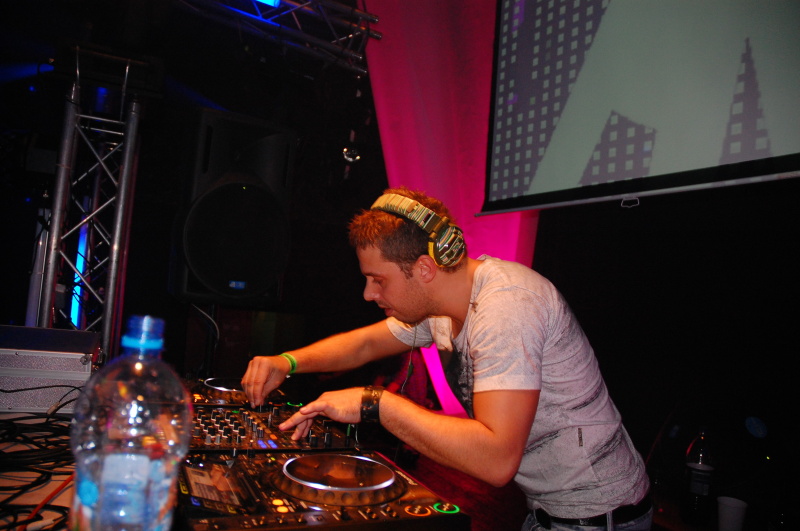 ELEKTRA - Pátek 1. 10. 2010