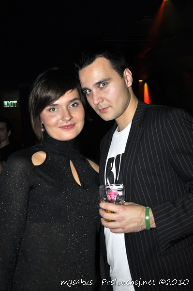 DECADANCE BLACK & WHITE  - Pátek 15. 10. 2010