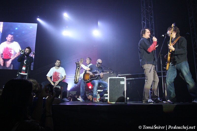 T-MUSIC CHINASKI TOUR 2010 - Středa 27. 10. 2010
