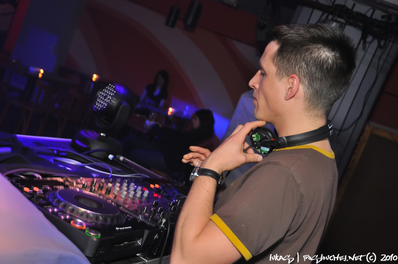MICHAEL BURIAN IN HEAVEN - Pátek 19. 11. 2010