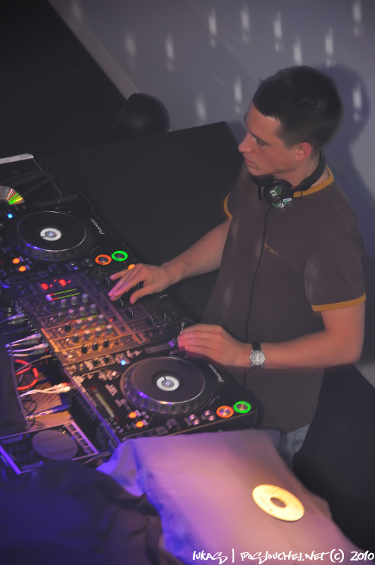 MICHAEL BURIAN IN HEAVEN - Pátek 19. 11. 2010