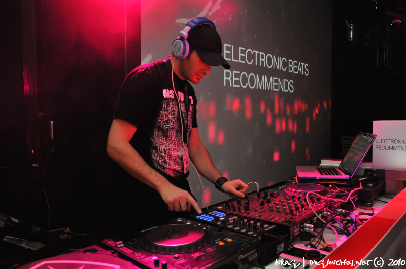 ELECTRONIC BEATS RECOMMENDS  - Středa 1. 12. 2010