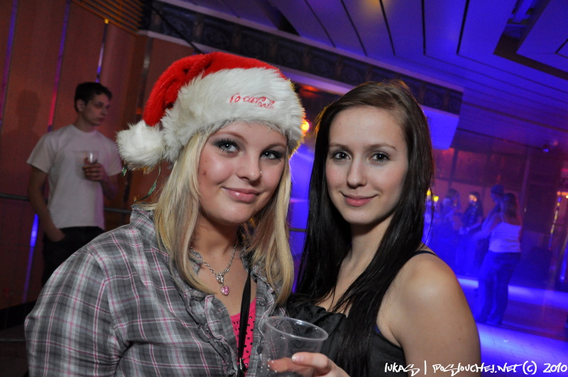 CHRISTMAS PARTY - Sobota 25. 12. 2010