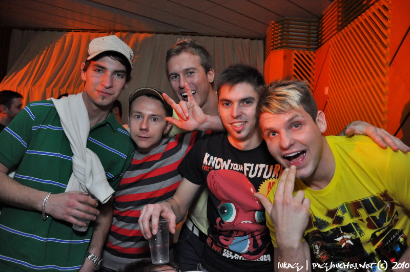 CHRISTMAS PARTY - Sobota 25. 12. 2010