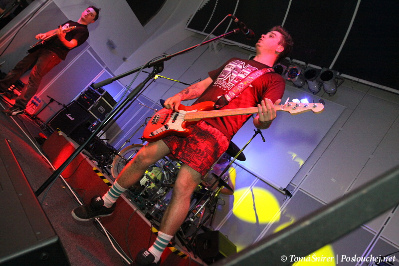 koncert: RYBIČKY 48, UDG, MANDRAGE - Pátek 15. 10. 2010