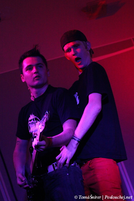 koncert: RYBIČKY 48, UDG, MANDRAGE - Pátek 15. 10. 2010
