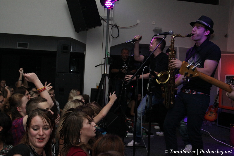 koncert: RYBIČKY 48, UDG, MANDRAGE - Pátek 15. 10. 2010