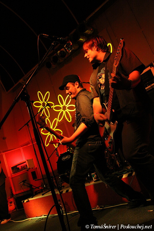 koncert: RYBIČKY 48, UDG, MANDRAGE - Pátek 15. 10. 2010