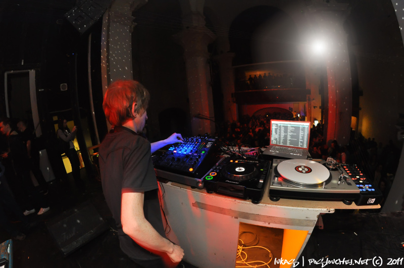 BELIEVE WITH SILICONE SOUL - Pátek 4. 2. 2011