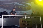 This is my house II - 11.2.11  - fotografie 93 z 125