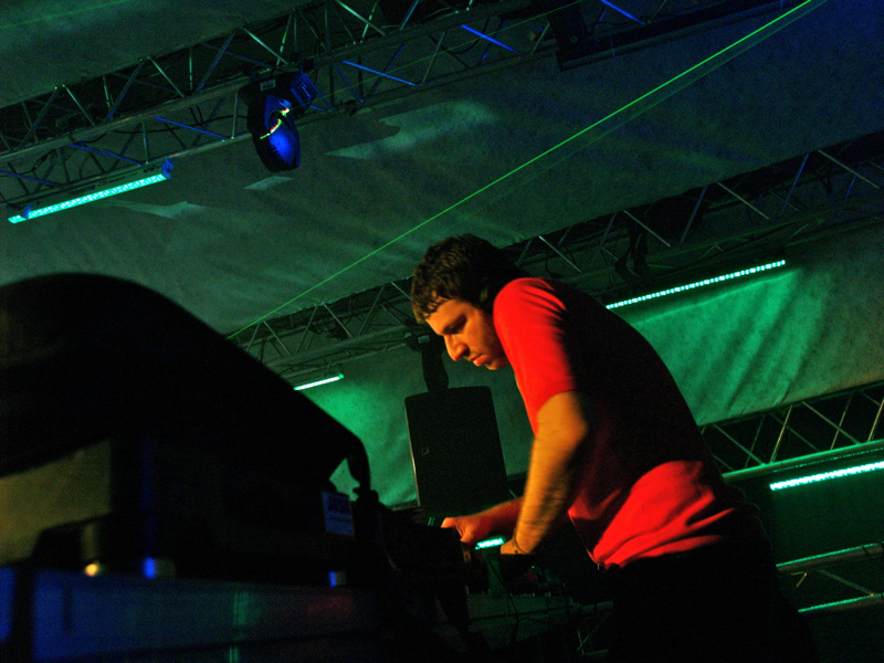 LET IT ROLL - Pátek 25. 2. 2011