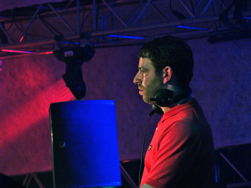LET IT ROLL - Pátek 25. 2. 2011
