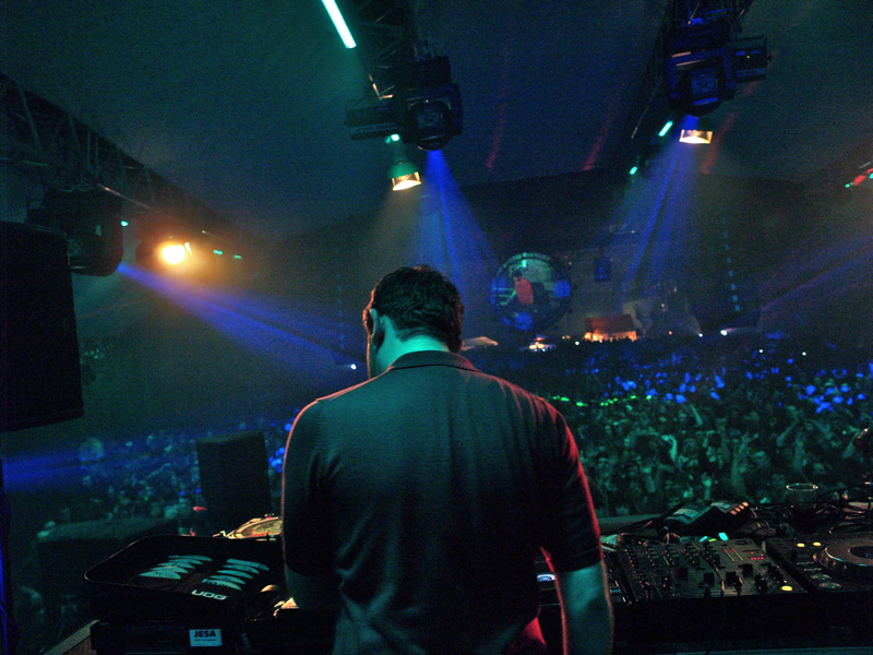 LET IT ROLL - Pátek 25. 2. 2011