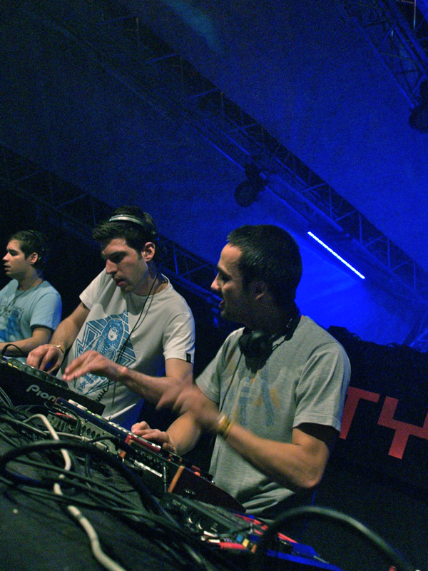 LET IT ROLL - Pátek 25. 2. 2011
