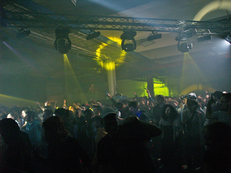 LET IT ROLL - Pátek 25. 2. 2011
