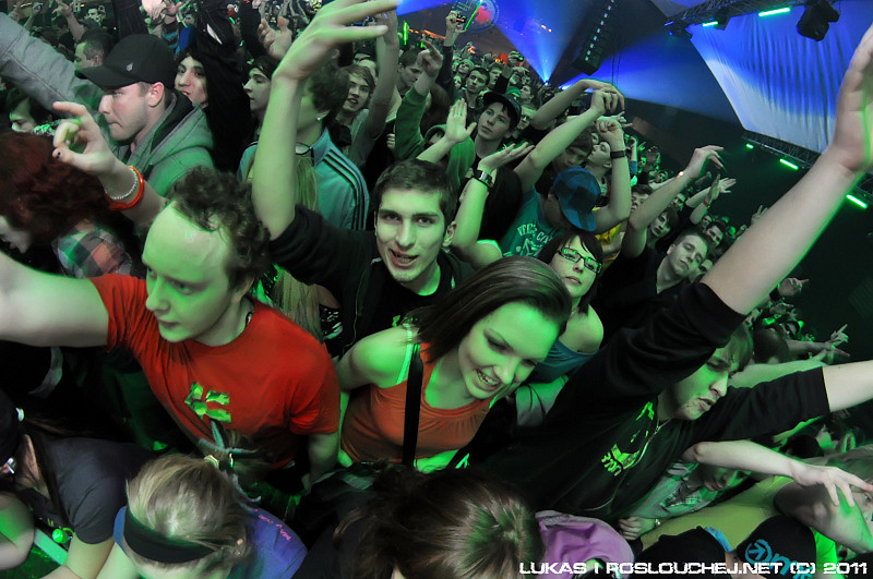 LET IT ROLL - Pátek 25. 2. 2011