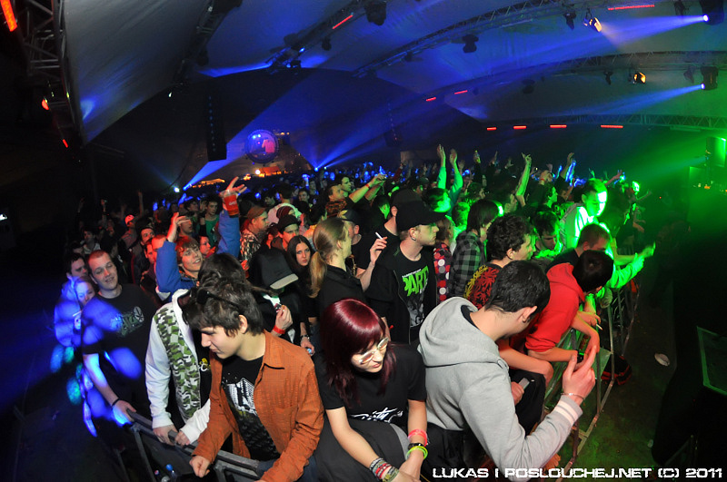 LET IT ROLL - Pátek 25. 2. 2011