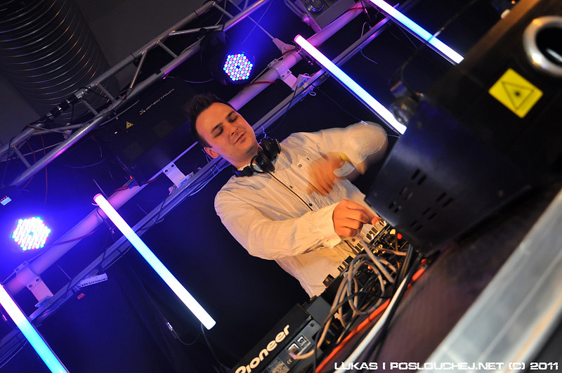 SPACE FLASH  - Sobota 26. 2. 2011
