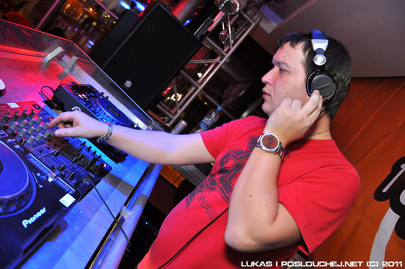 SPACE FLASH  - Sobota 26. 2. 2011