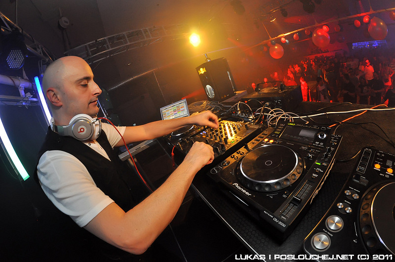 SPACE FLASH  - Sobota 26. 2. 2011