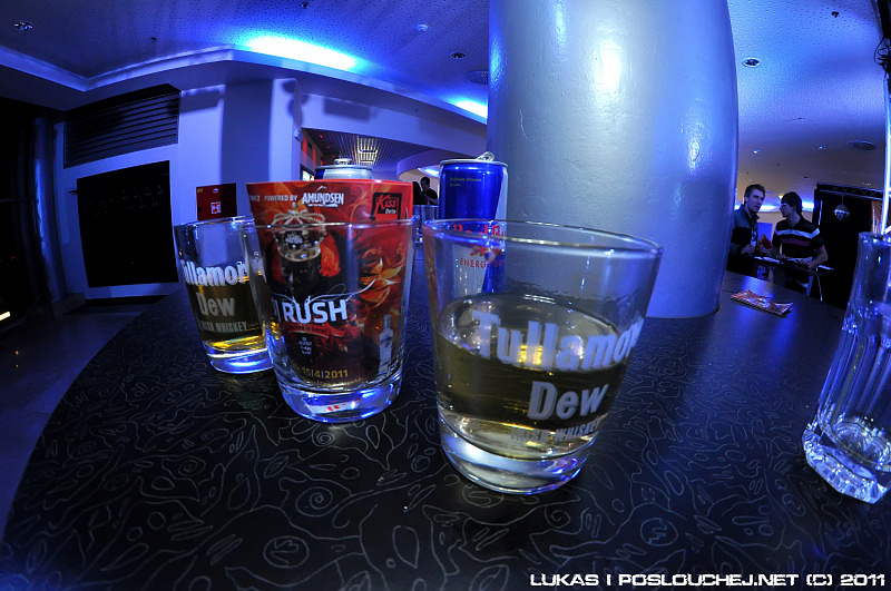 SPACE FLASH  - Sobota 26. 2. 2011