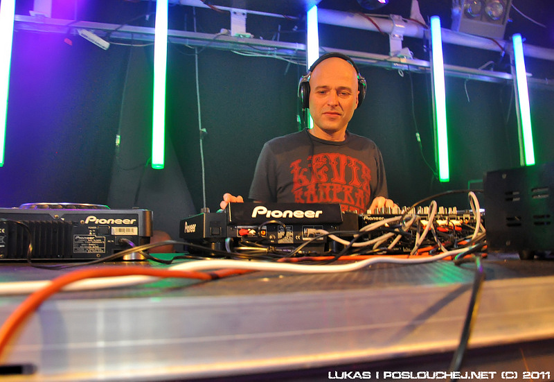 SPACE FLASH  - Sobota 26. 2. 2011