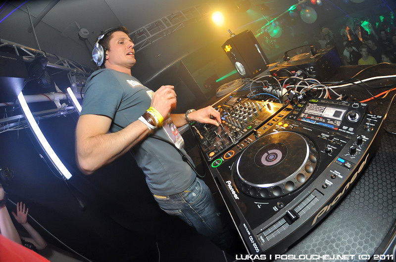 SPACE FLASH  - Sobota 26. 2. 2011