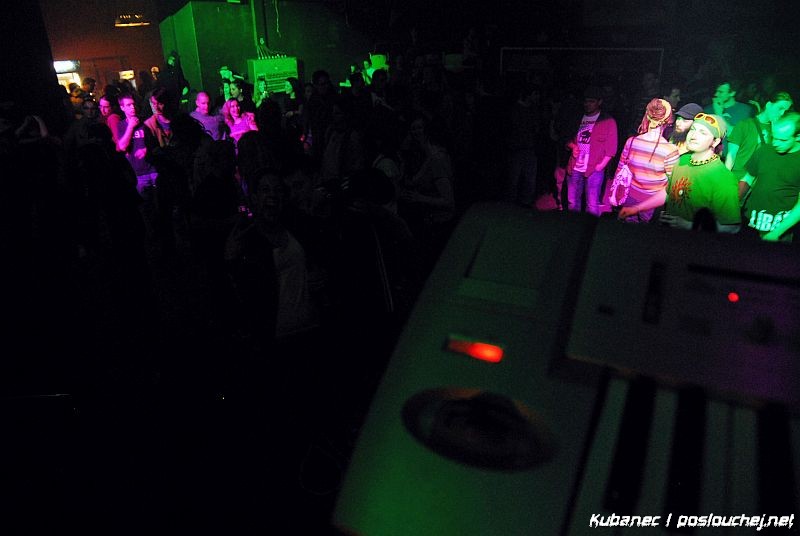 REGGAENERACE - Pátek 25. 3. 2011