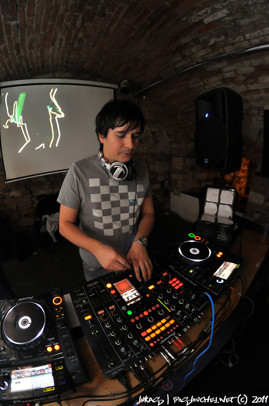 PRAGUE CONNECTION - Pátek 1. 4. 2011