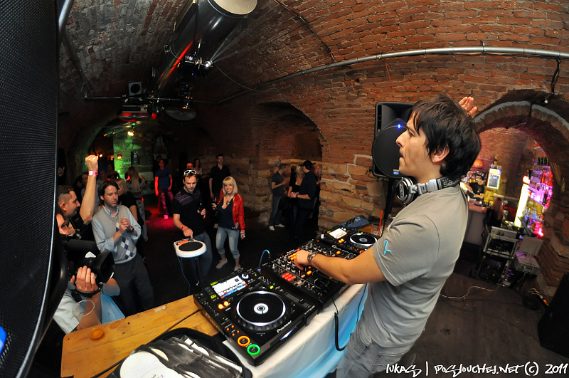 PRAGUE CONNECTION - Pátek 1. 4. 2011
