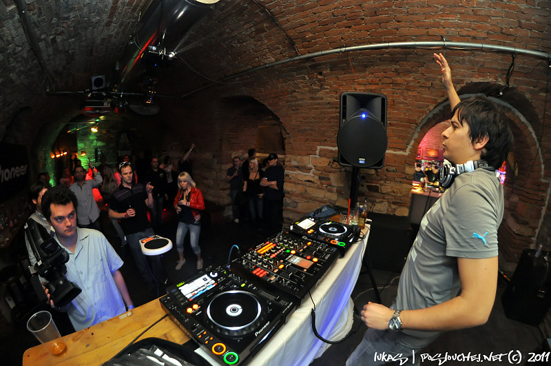 PRAGUE CONNECTION - Pátek 1. 4. 2011