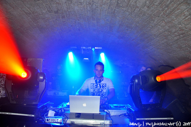 PRAGUE CONNECTION - Pátek 1. 4. 2011