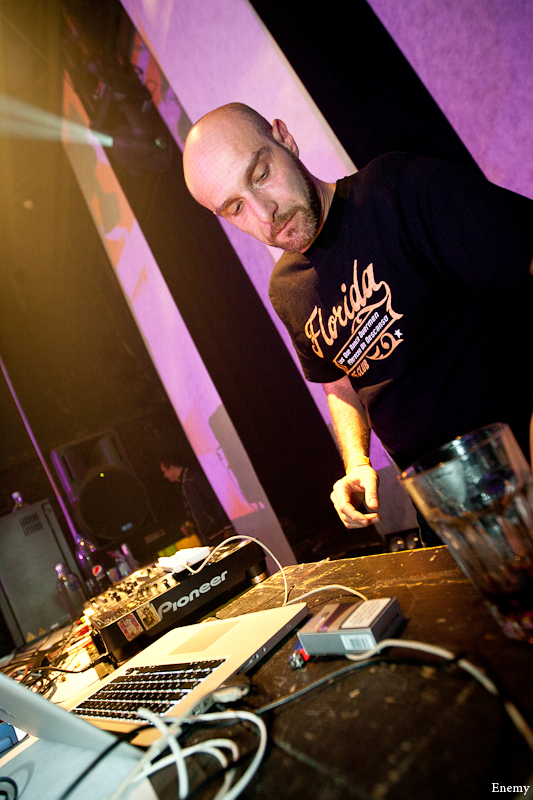ELEKTRA - Pátek 15. 4. 2011