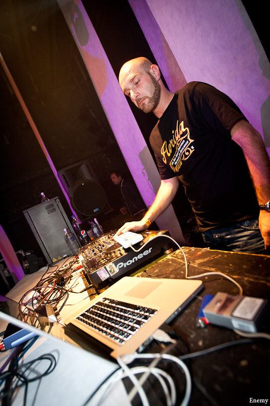 ELEKTRA - Pátek 15. 4. 2011