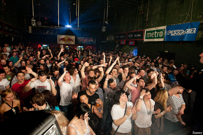 ELEKTRA - Pátek 15. 4. 2011
