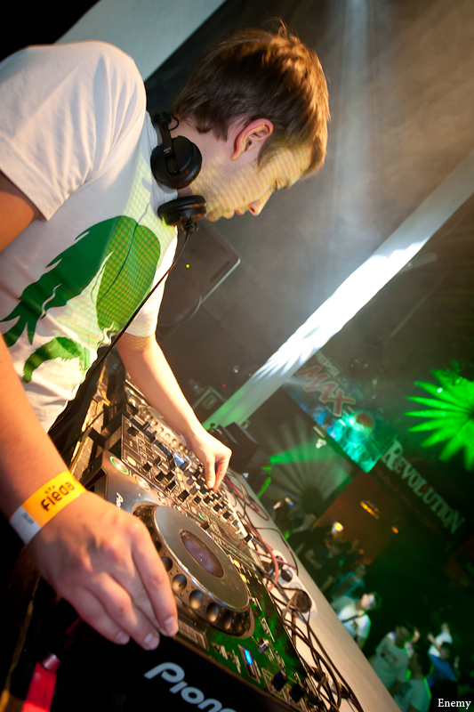 ELEKTRA - Pátek 15. 4. 2011