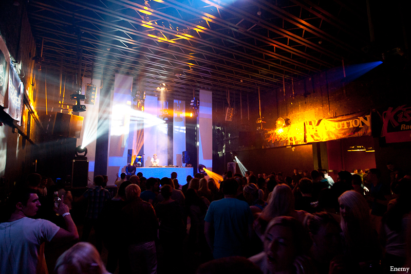 ELEKTRA - Pátek 15. 4. 2011